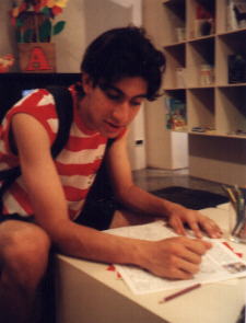 Joel coloring Notre Dame de Paris in Italian